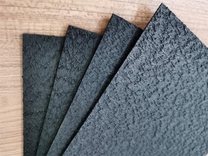 糙面土工膜和普通土工膜的區(qū)別